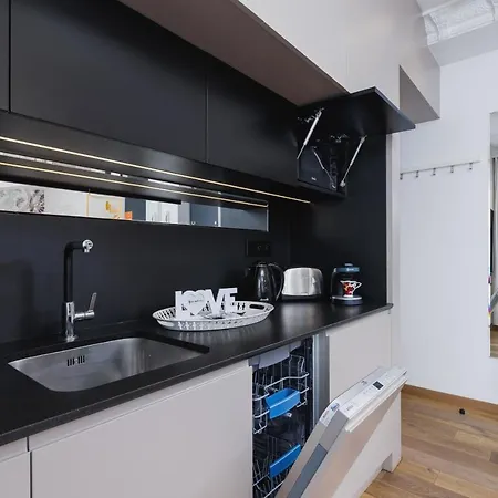 Daire Modern Wegierska Cracow By Renters *